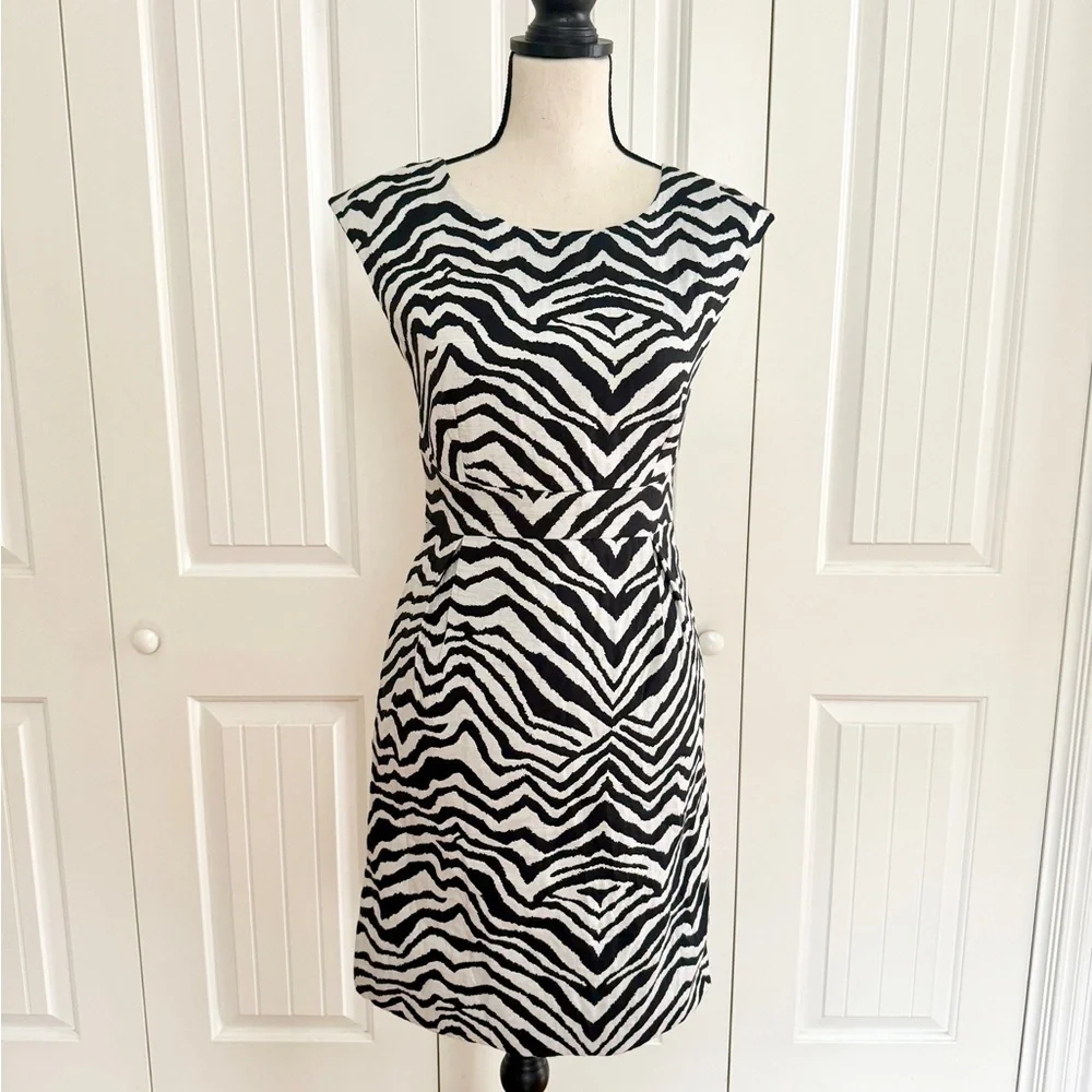 NWT Michael Kors Zebra Print Cut-Out Sheath Dress Mini Black White Size 4 - Picture 4 of 15